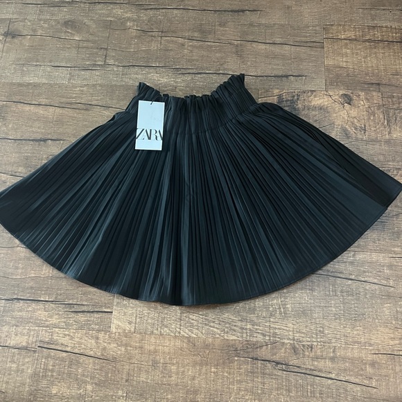 Zara Dresses & Skirts - ZARA SKIRT